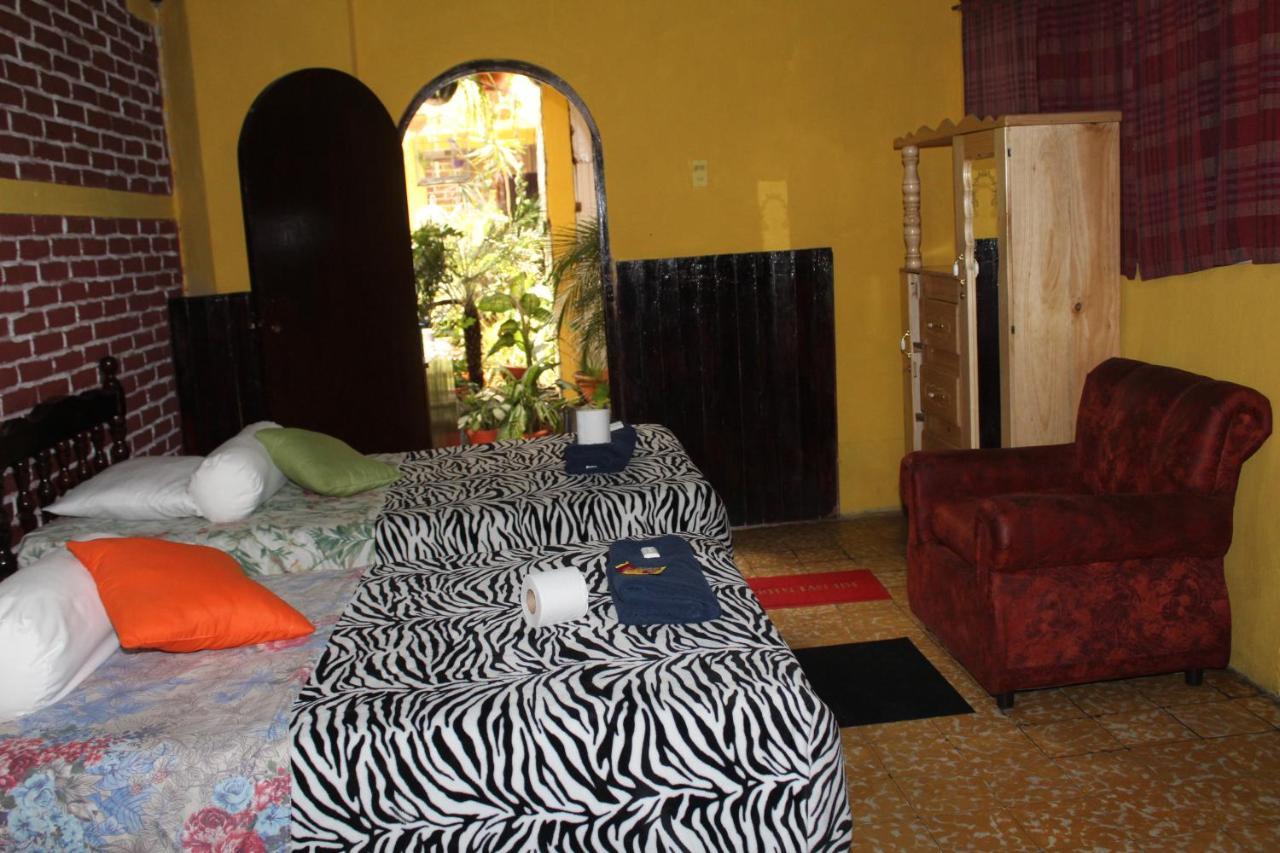 Hotel Casa Del Viajero Quetzaltenango Eksteriør bilde